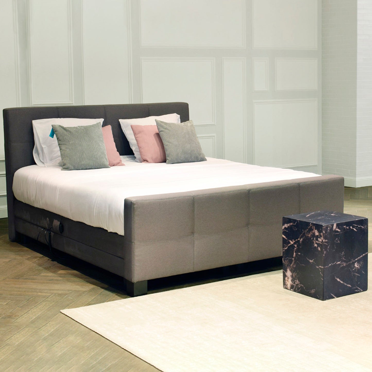 Boxspring Kristenssen fixe avec pied de lit